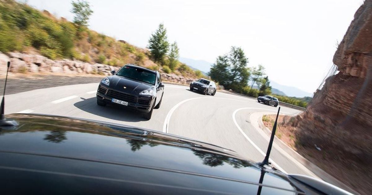 Третье поколение Porsche Cayenne завершает испытательный марафон