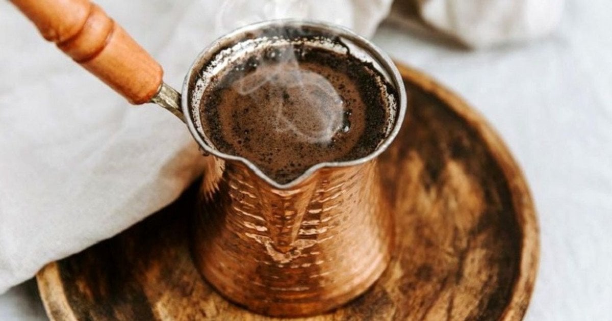 Какой водой заливать кофе в кофеварке