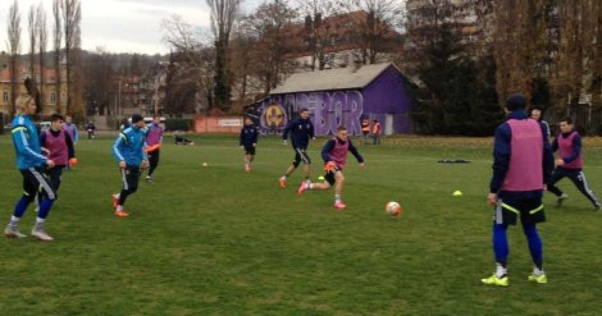 Сборная Украины начала подготовку ко второму матчу против Словении в Мариборе. / © ФФУ