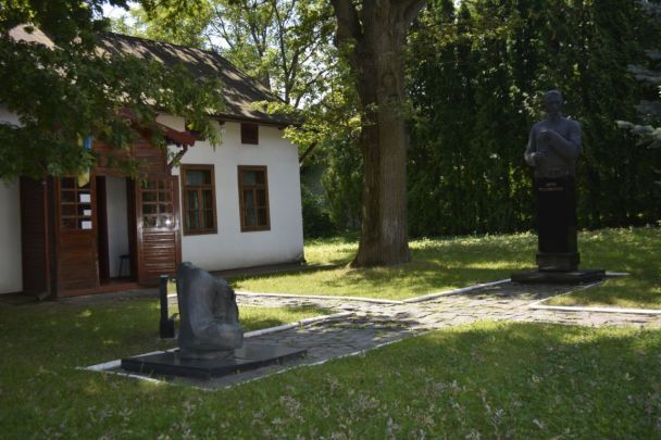 Історико-меморіальний музей Євгена Коновальця