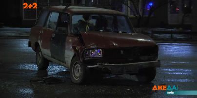 Водій не встиг проскочити на заборонений сигнал світлофора та потрапив у ДТП