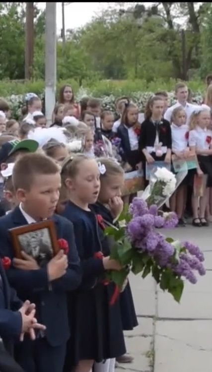 На лінійці у школі на Дніпропетровщині одразу 19 учням стало погано