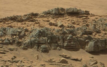 Юзеры сети обнаружили загадочного краба на поверхности Марса