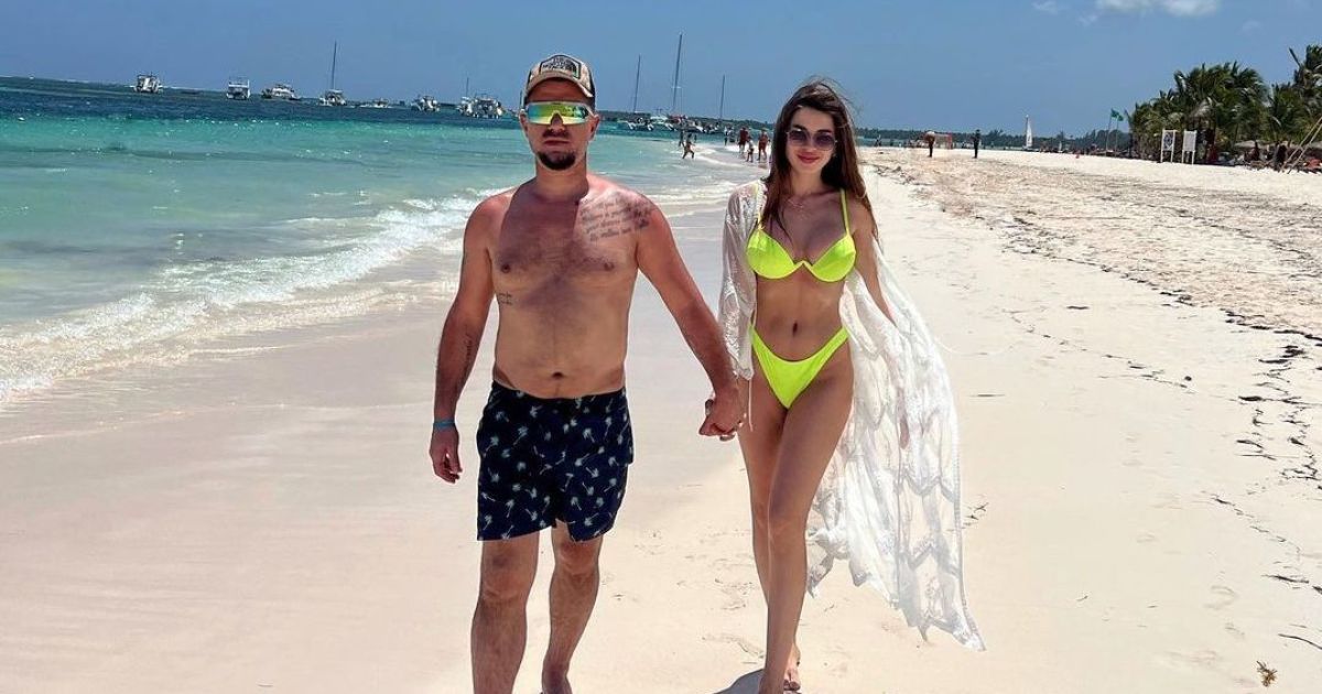 Turkish businessman Murat Nalchadzhioglu shares vacation photos with his new love