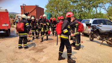 Як українські вогнеборці допомагають гасити лісові пожежі у Греції