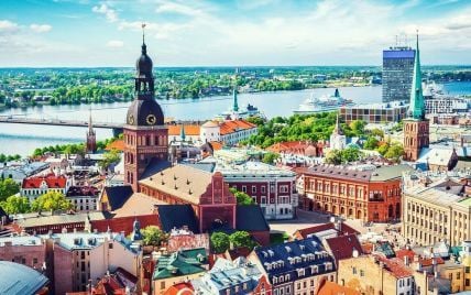 Латвійські авіалінії запустять прямі рейси між Львовом та Ригою