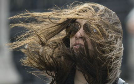 Синоптики предупредили о сильном ветре в Киеве