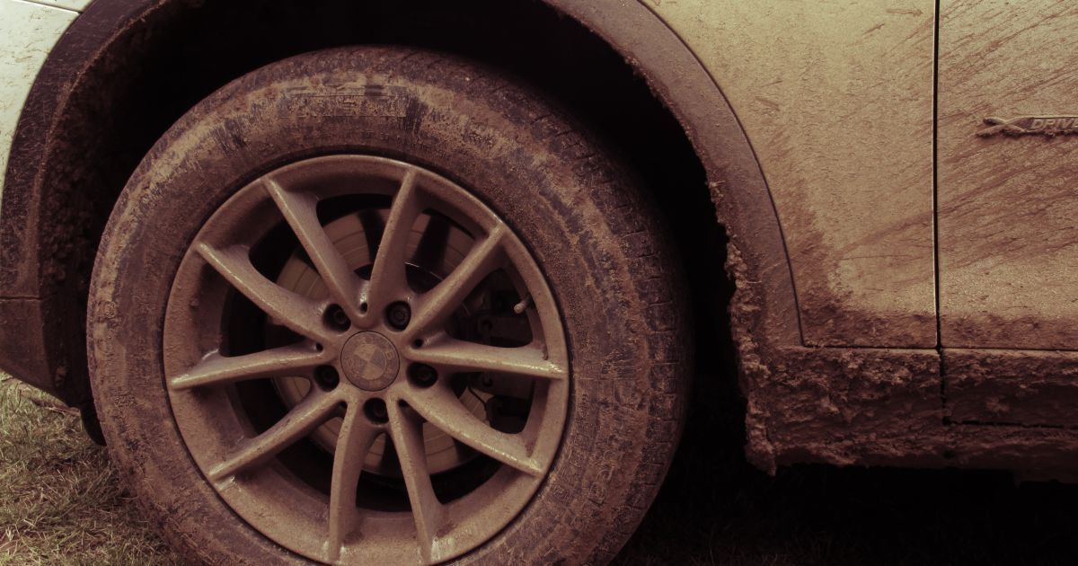 На Буковині чоловіка "нагріли" на купівлі зимових шин: подробиці афери