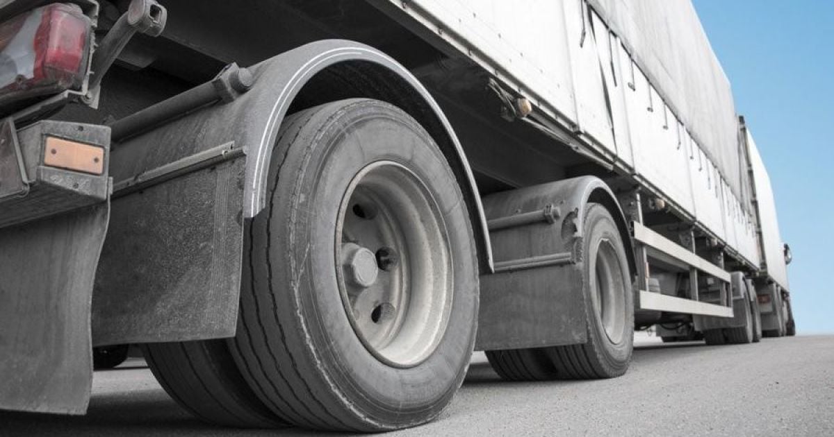 В Киеве ограничили движение тяжеловесного автотранспорта