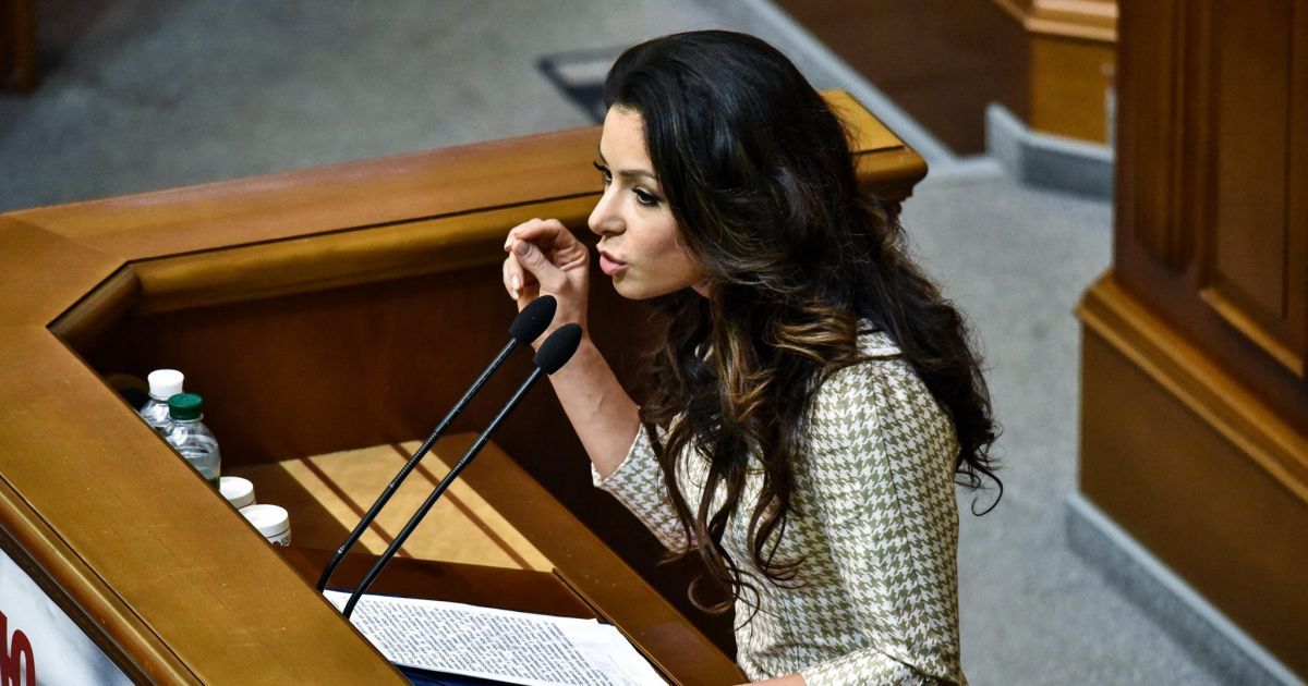 Злата Огневич сложила депутатский мандат.