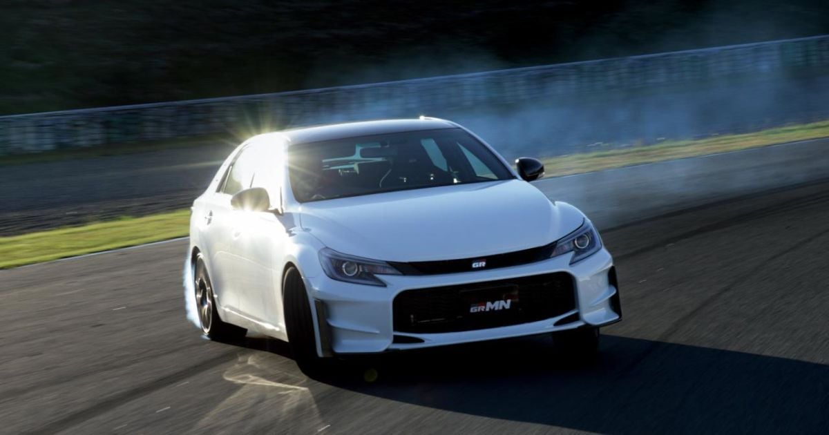 Японцы подготовили спецверсию Toyota Mark X