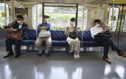 Япония фиксирует стремительный рост заболеваемости коронавирусом после отмены чрезвычайного положения