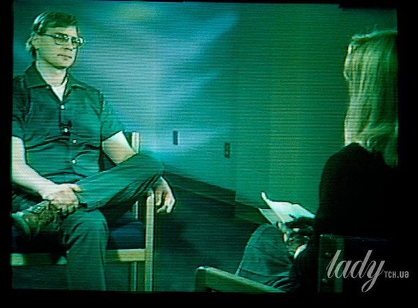 Джеффрі Дамер дає інтерв’ю у виправній колонії Колумбія в Портеджі, штат Вісконсин, 12 січня 1993 року / © Associated Press