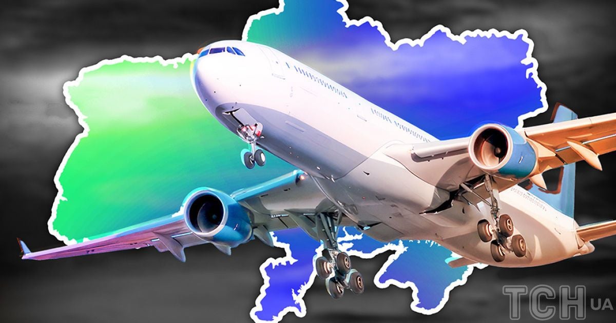 В небе заметили пассажирский самолет/Коллаж ТСН.ua