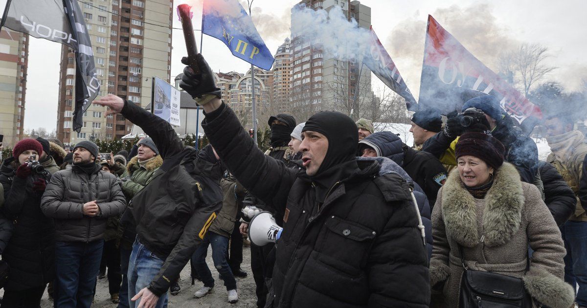 Мітинг проти виборів біля посольства РФ у Києві_15 / © УНІАН