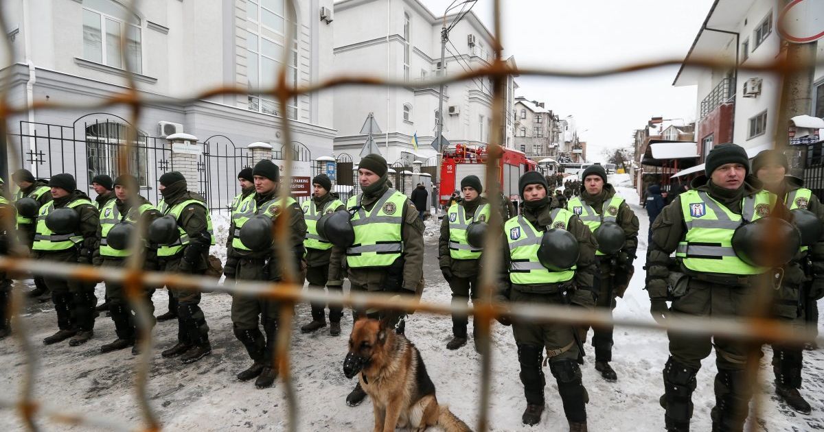Мітинг проти виборів біля посольства РФ у Києві_7 / © УНІАН