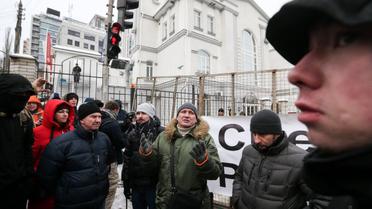 Мітинг проти виборів біля посольства РФ у Києві_1 / © УНІАН