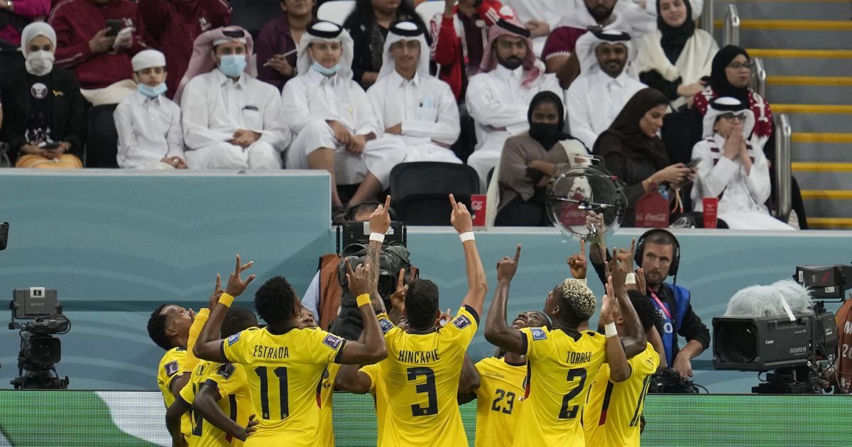 Скасований гол у дебюті та дубль зіркового ветерана: Еквадор обіграв Катар у матчі-відкритті ЧС-2022