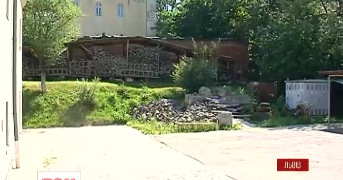 Труп женщины обнаружил монах храма Святого Михаила.