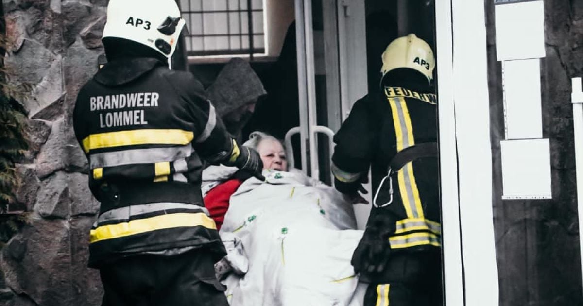 У Києві зайнявся будинок для літніх людей