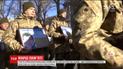 В Одессе триста военных прошли торжественным шествием, чтобы почтить память павших собратьев