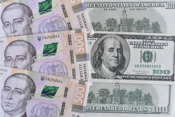 Курс валют на 27 мая: сколько стоят доллар, евро и злотый
