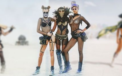 Обнаженные среди пустыни. Самые горячие девушки фестиваля Burning Man