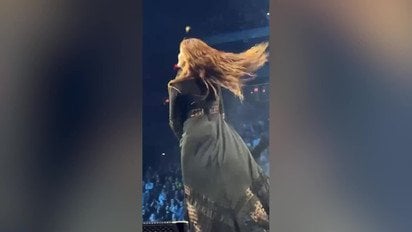 Флоренс Велч стала на захист українців після інциденту з синьо-жовтим прапором на її концерті