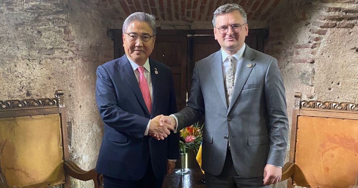 Кулеба зустрівся з південнокорейським очільником дипломатії