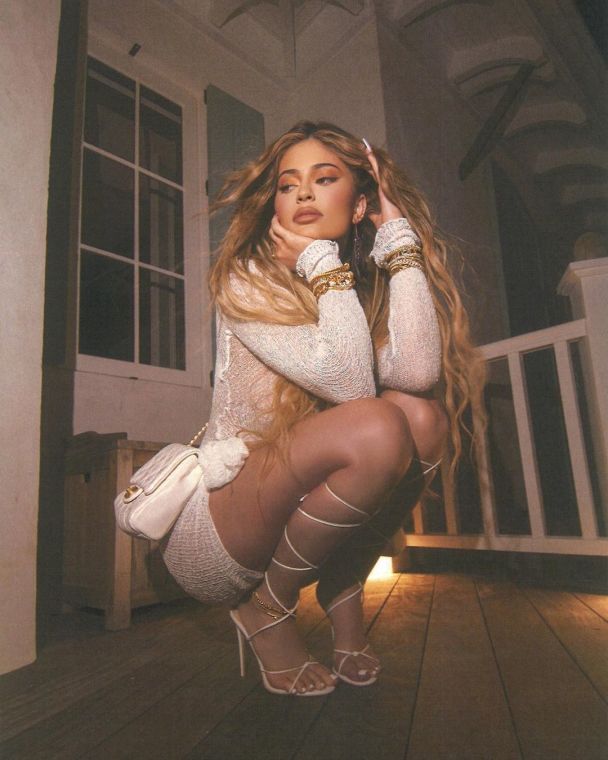  / © instagram.com/kyliejenner