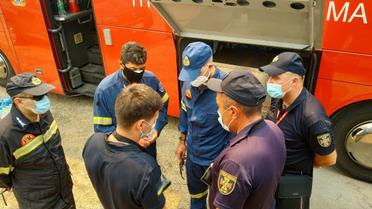 Як українські вогнеборці допомагають гасити лісові пожежі у Греції