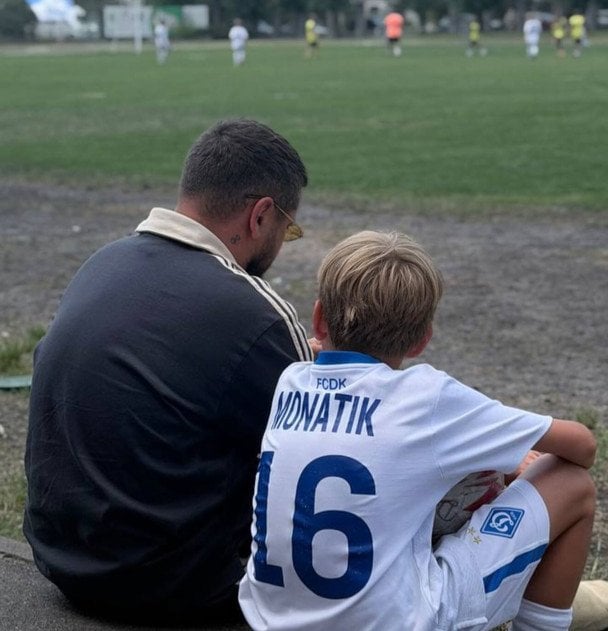 MONATIK с сыном / © instagram.com/irishamonatik