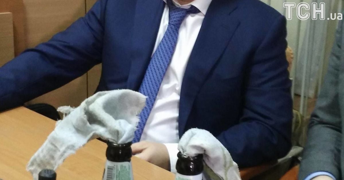 Суд у справі Януковича, бруківка _4 / © Фото Дмитрия Фурдака/ТСН