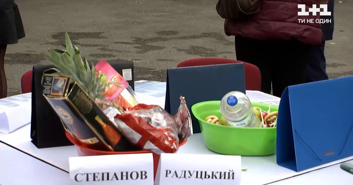 Новости Украины: почему протестуют медики под зданием МЗ и для чего им корзины с продуктами