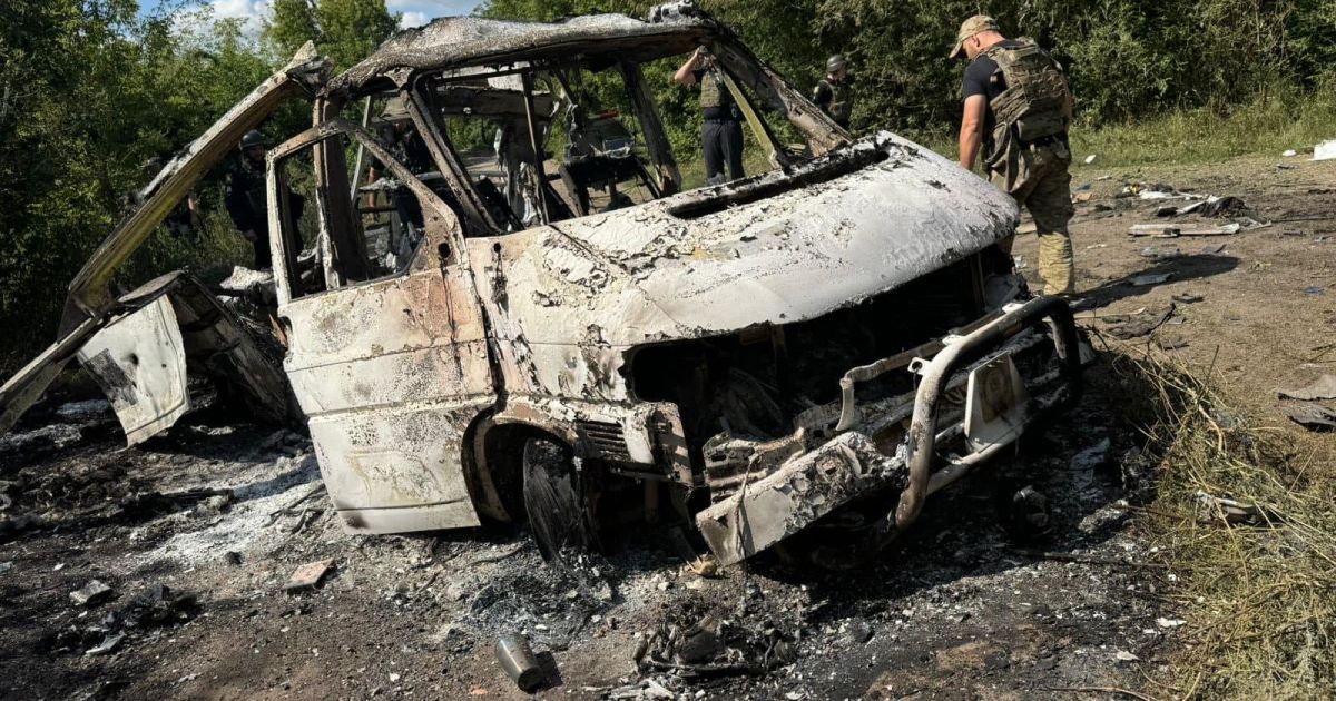 РФ атакувала авто медиків / Фото: Сергій Болвінов