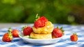 Сырники с клубникой