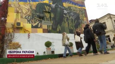 1000 гривен каждому! Откуда взялись свободные деньги во время войны?