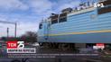 Пасажирський потяг врізався у вантажівку – яка причина аварії й у якому стані водії