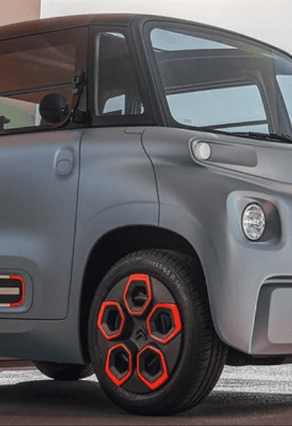 На українському ринку з'явиться суперкомпактний електромобіль Citroen, який заряджається лише за три години