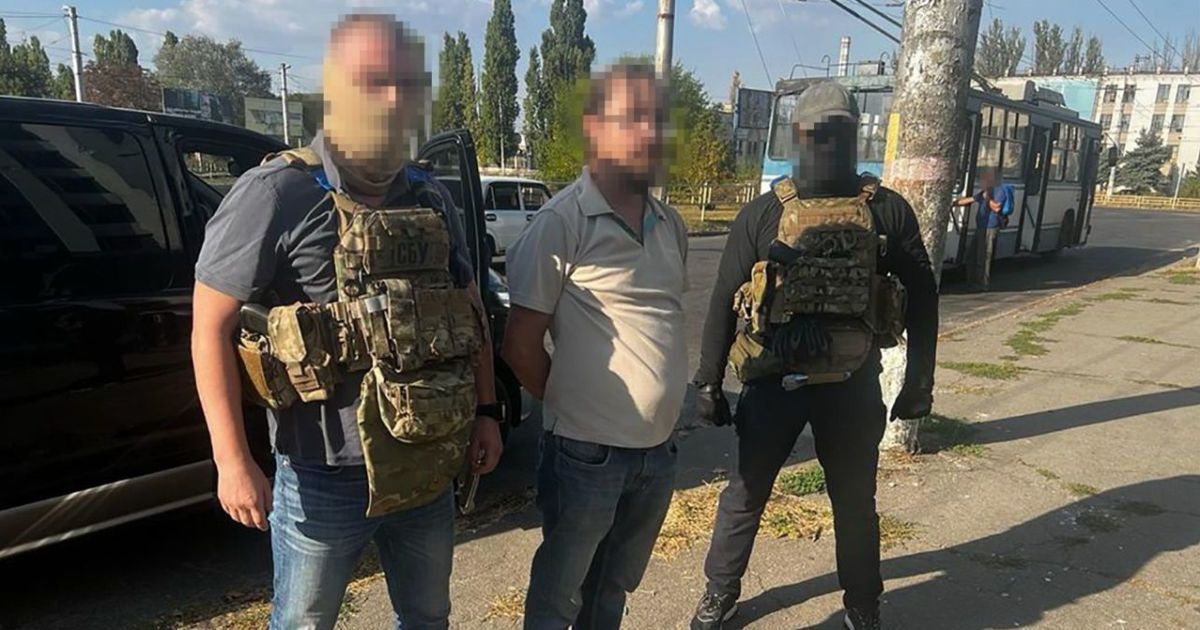 Священник, який продавав у Херсоні російську зброю