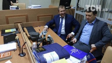 Суд у справі Януковича, бруківка _6 / © Фото Дмитра Фурдака/ТСН