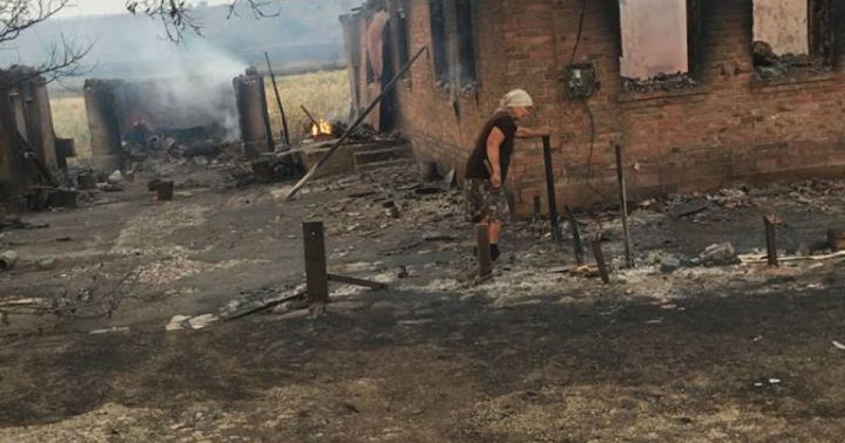 Пожежа у Новокам'янці_3 / © Facebook / Павло Жебрівський