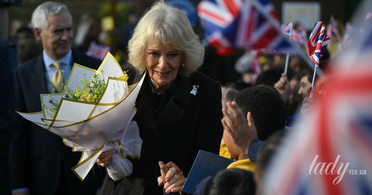 Королева Камілла