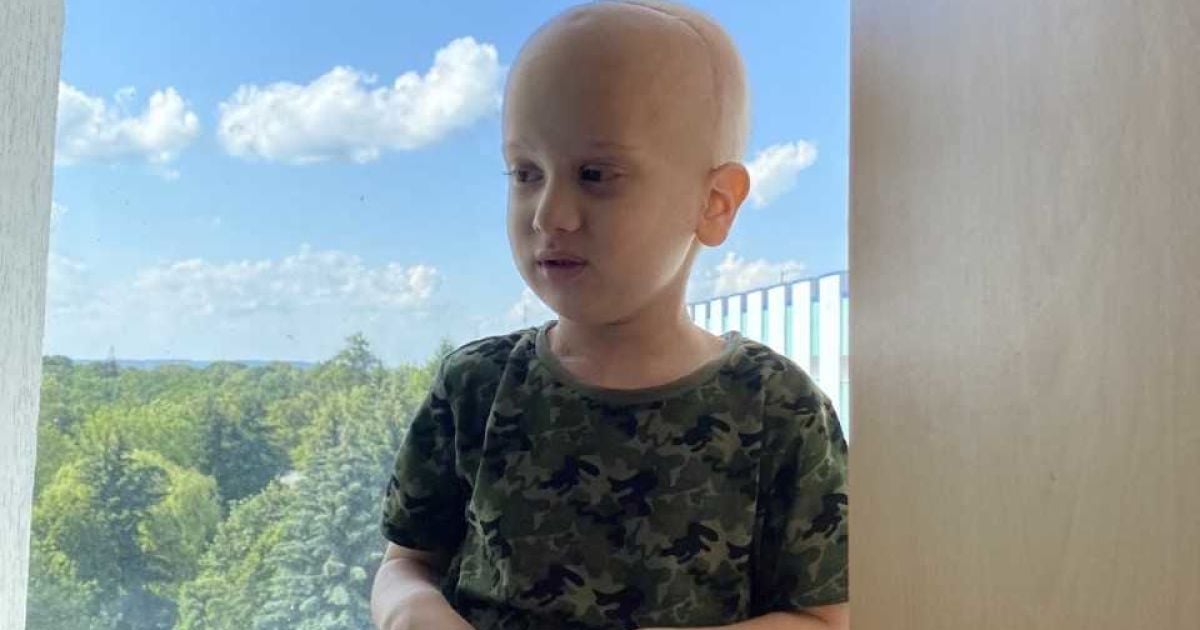Більше 200 тисяч євро потрібні на порятунок життя Максимка