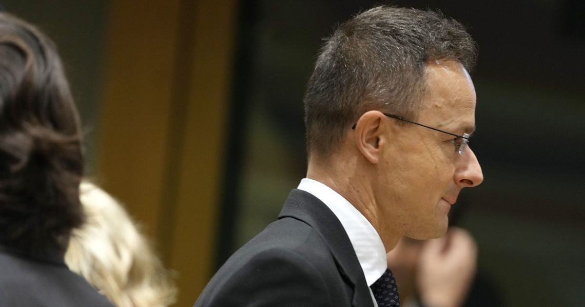 Сіярто зробив скандальну заяву про припинення війни в Україні: МЗС відреагувало на "формулу миру"