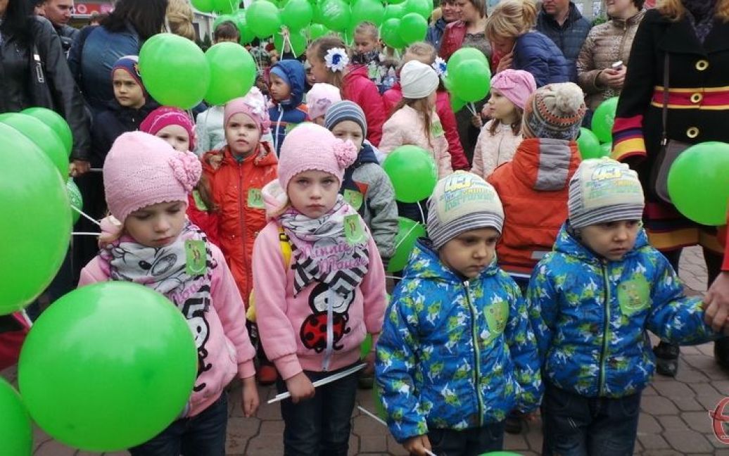 В Хмельницком прошел необычный парад. / © ye.ua