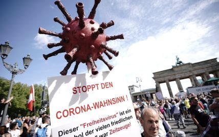 "Ковідіот" – не лайка: противники карантину в Берліні звернулися до прокуратури через висловлювання депутатки