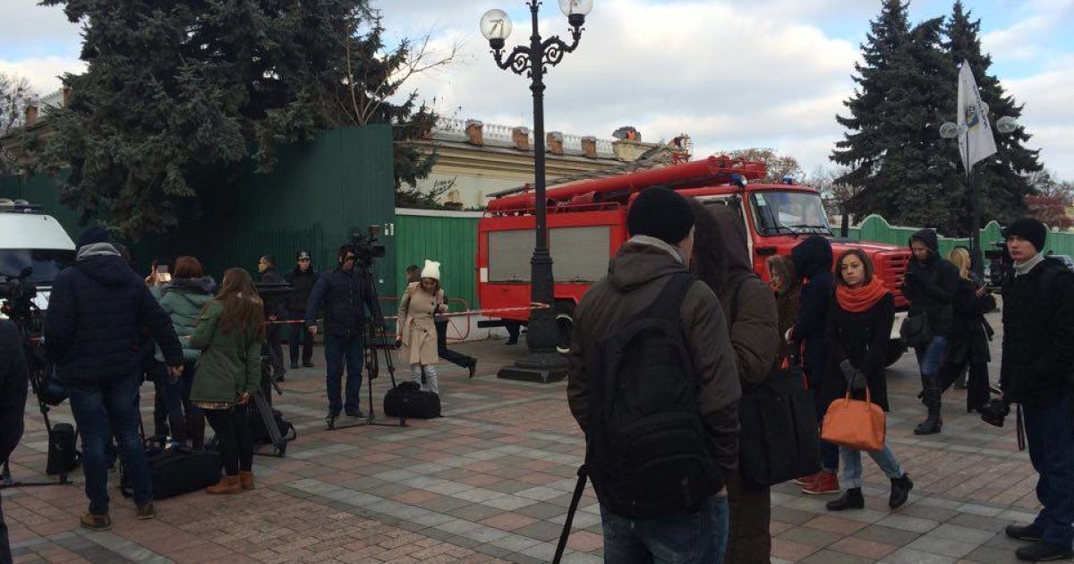 Из Рады вывели журналистов