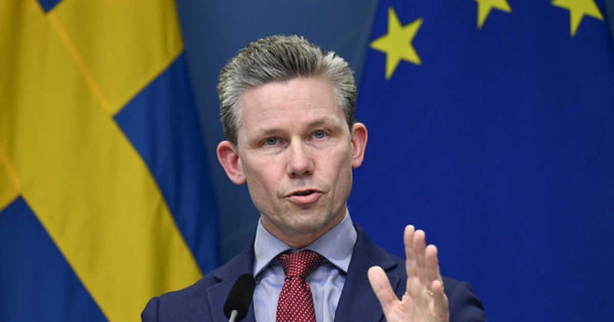 Министр обороны Швеции Пол Йонсон объявил о новом пакете помощи для Украины