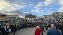 "Стоп, Путин! Стоп, война!": в Берлине десятки человек вышли на протест против агрессии РФ в Украине